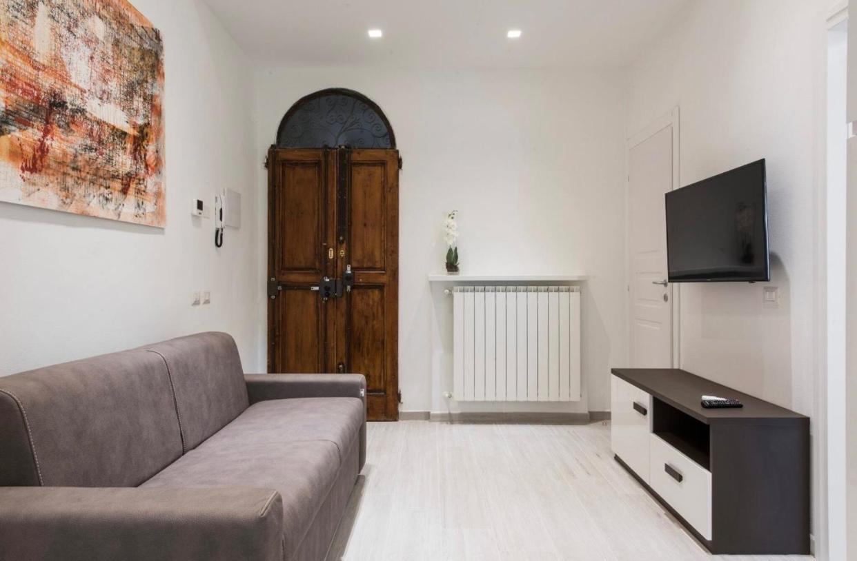 Modern Apartment In Флоренция Екстериор снимка