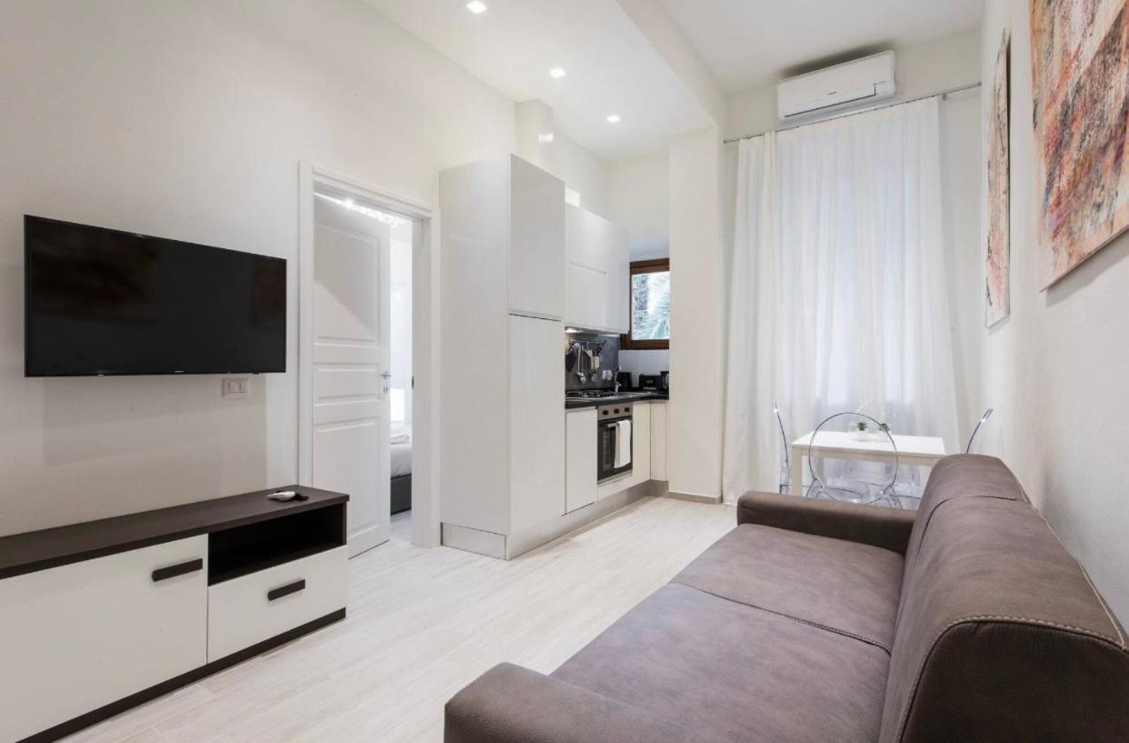 Modern Apartment In Флоренция Екстериор снимка